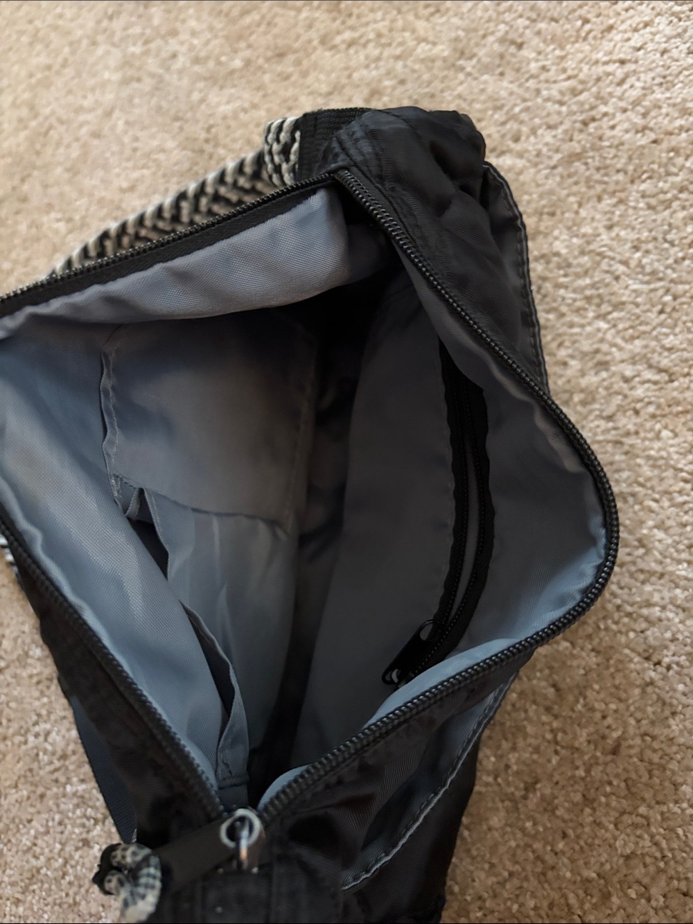 Kavu Black Quilted Crossbody with Braided Strap - Picture 4 of 6